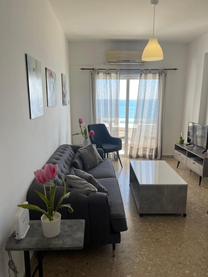Alex Beach Apartment 51 Ларнака Екстериор снимка