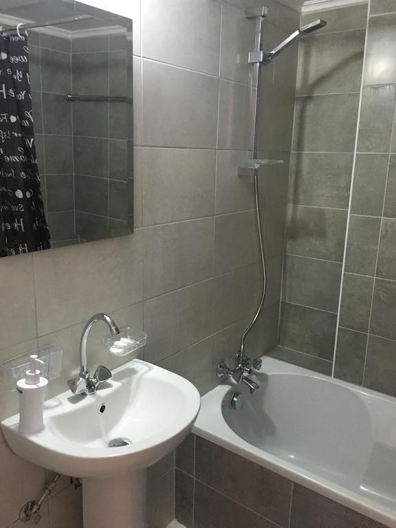 Alex Beach Apartment 51 Ларнака Екстериор снимка