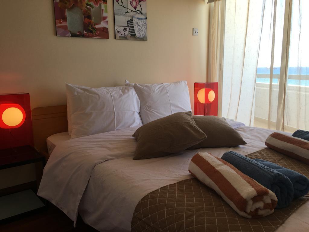Alex Beach Apartment 51 Ларнака Екстериор снимка