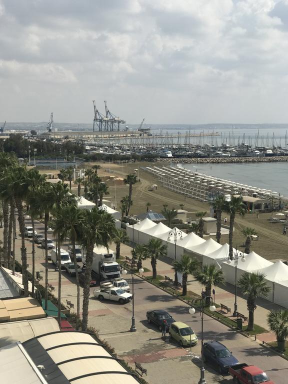 Alex Beach Apartment 51 Ларнака Екстериор снимка